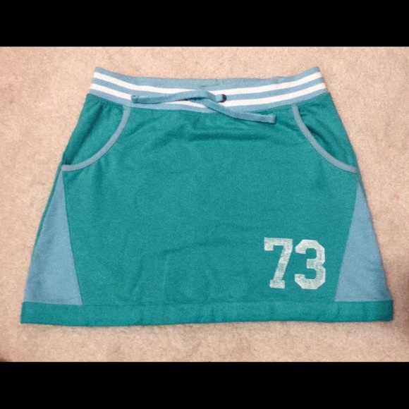 Cherokee Sports Skirt - Picture 1 of 1